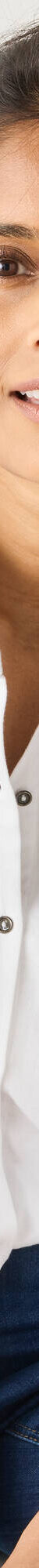 T-shirt boutonné manches longues, col polo (blanc) T-shirt boutonné manches longues, col polo (blanc)